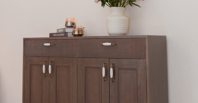 Atemende Möbel 2.0: Sideboards und Garderoben mit integrierter Sorptionslüftung (24 V SELV) für leisere, gesündere Räume